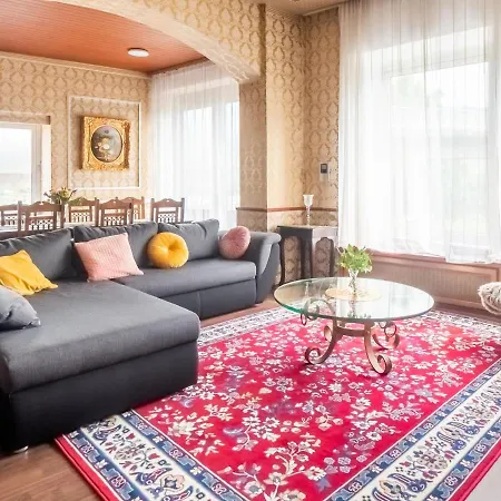 Cheerful Holiday In With Mountain Views Holiday home *
