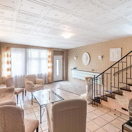Cheerful Holiday In With Mountain Views Holiday home *