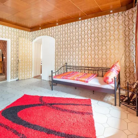 Cheerful Holiday In With Mountain Views Kinheim